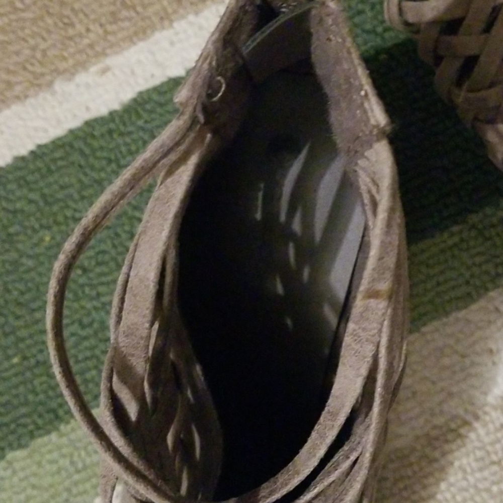 NWOT Taupe booties - Picture 4 of 4
